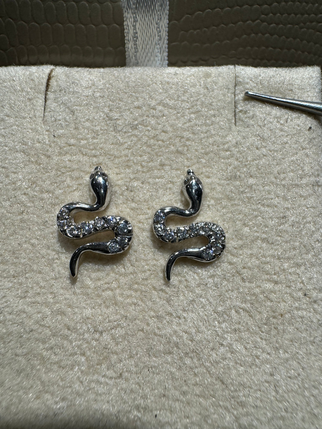 Orecchini oro serpente