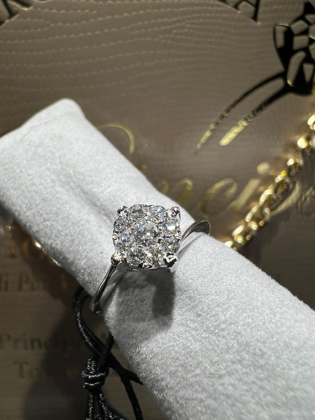 Anello solitario magik Valentino