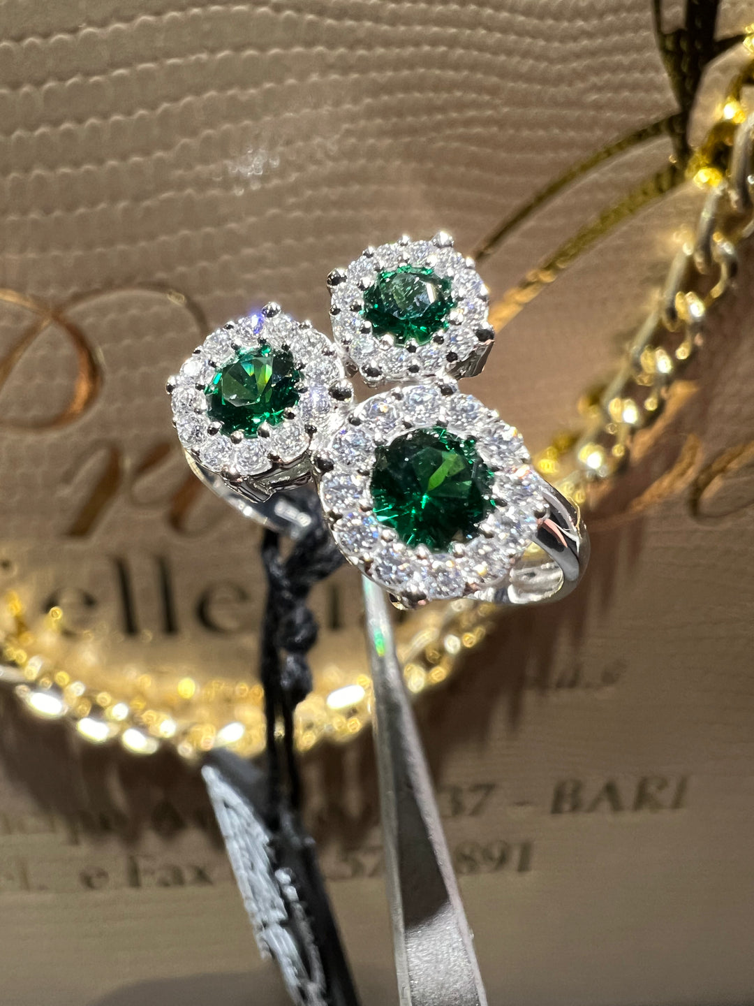 Anello trilogy verde oro