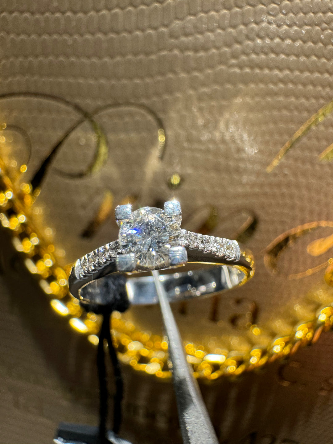Anello solitario diamante