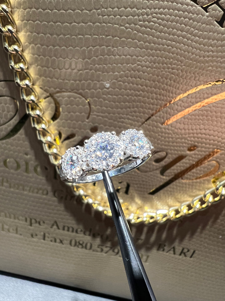 Anello trilogy in oro