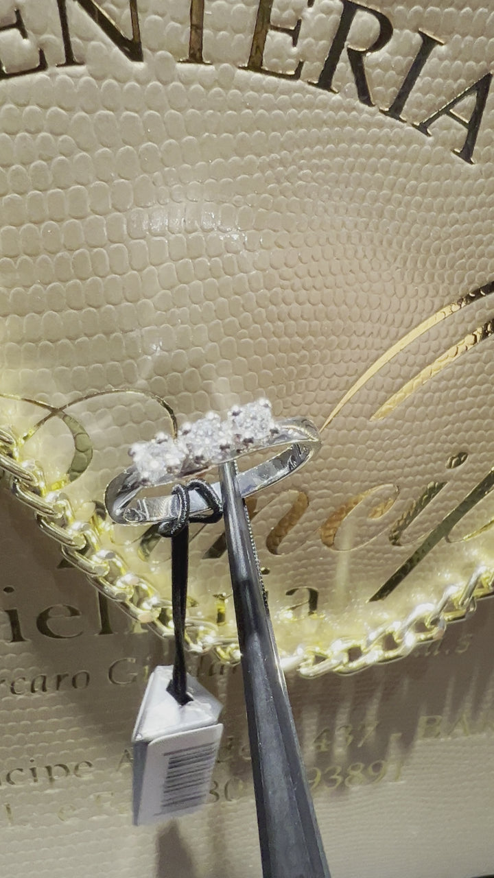 Anello trilogy diamante 0.24