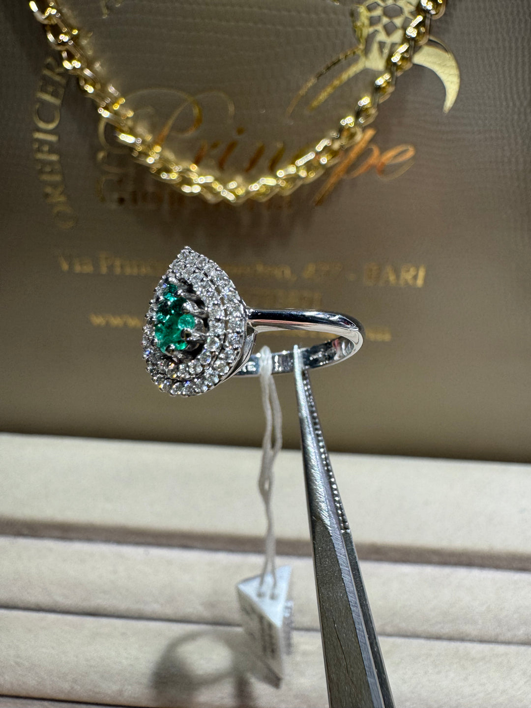 Anello Comete Goccia Smeraldo