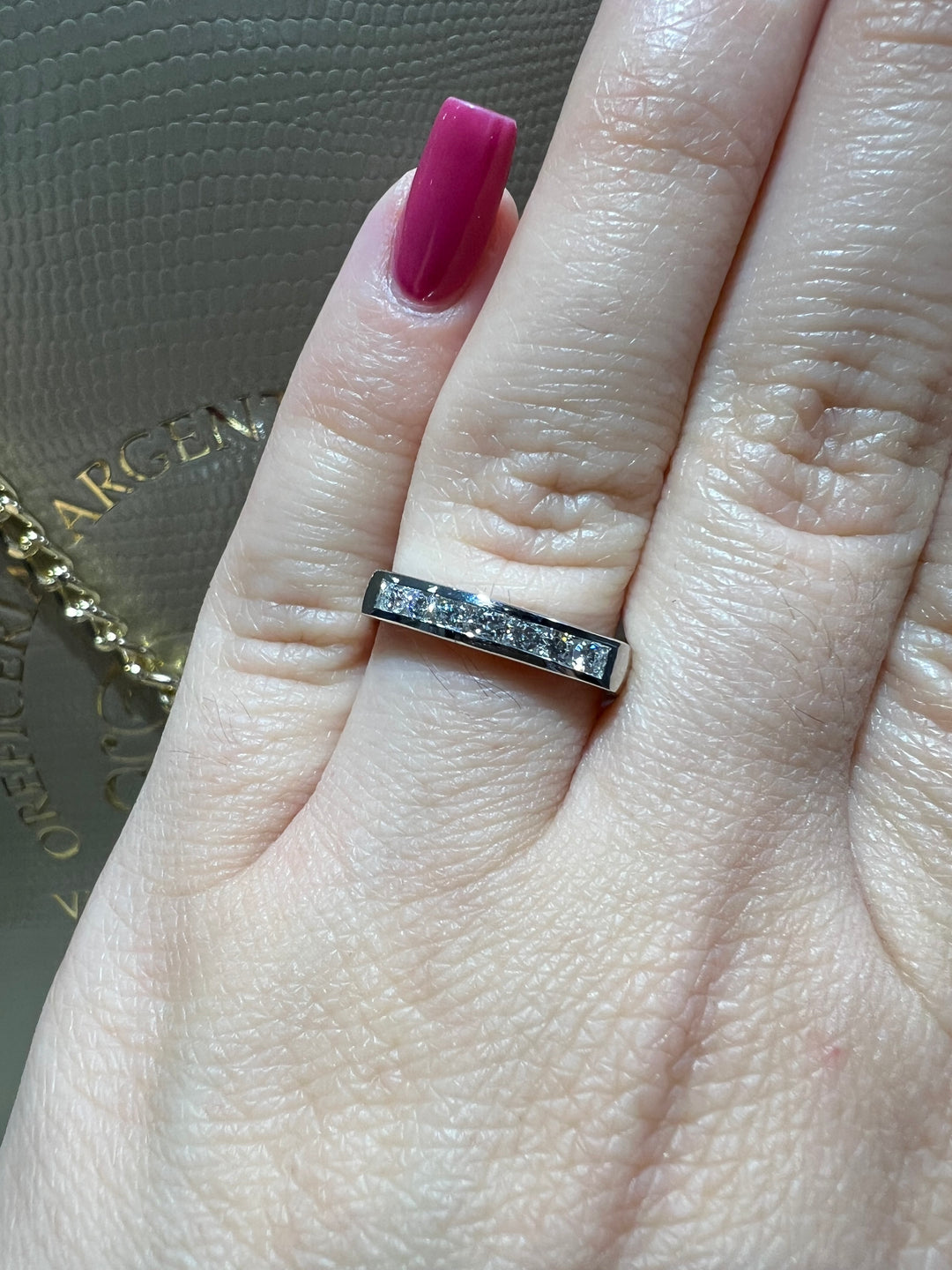 Anello veretta diamanti carré Visconti