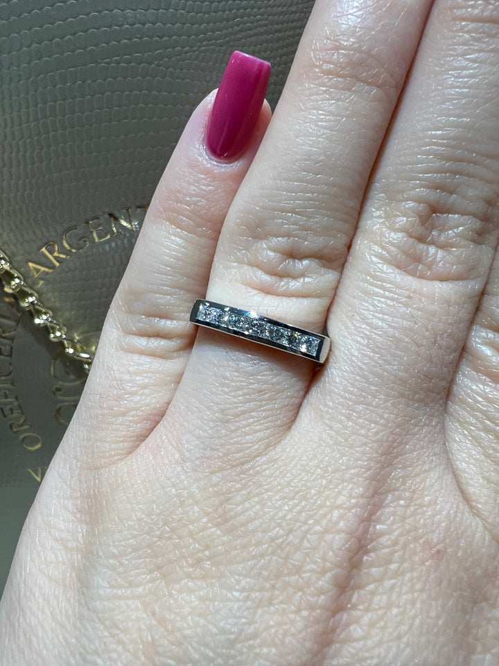 Anello veretta diamanti carré Visconti