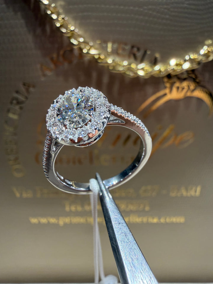 Anello Solitario ovale Visconti