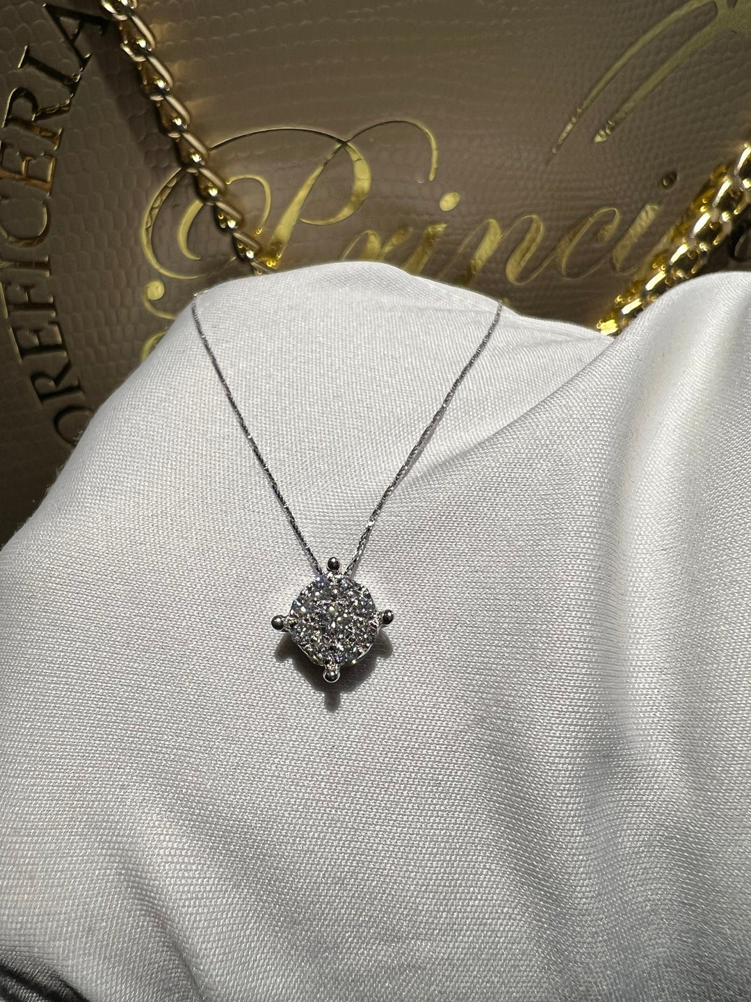 Collana punto luce diamanti