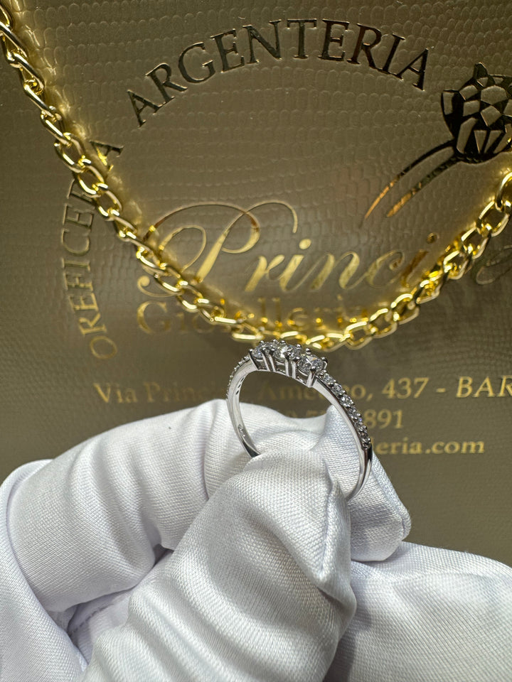 Anello trilogy oro 18kt