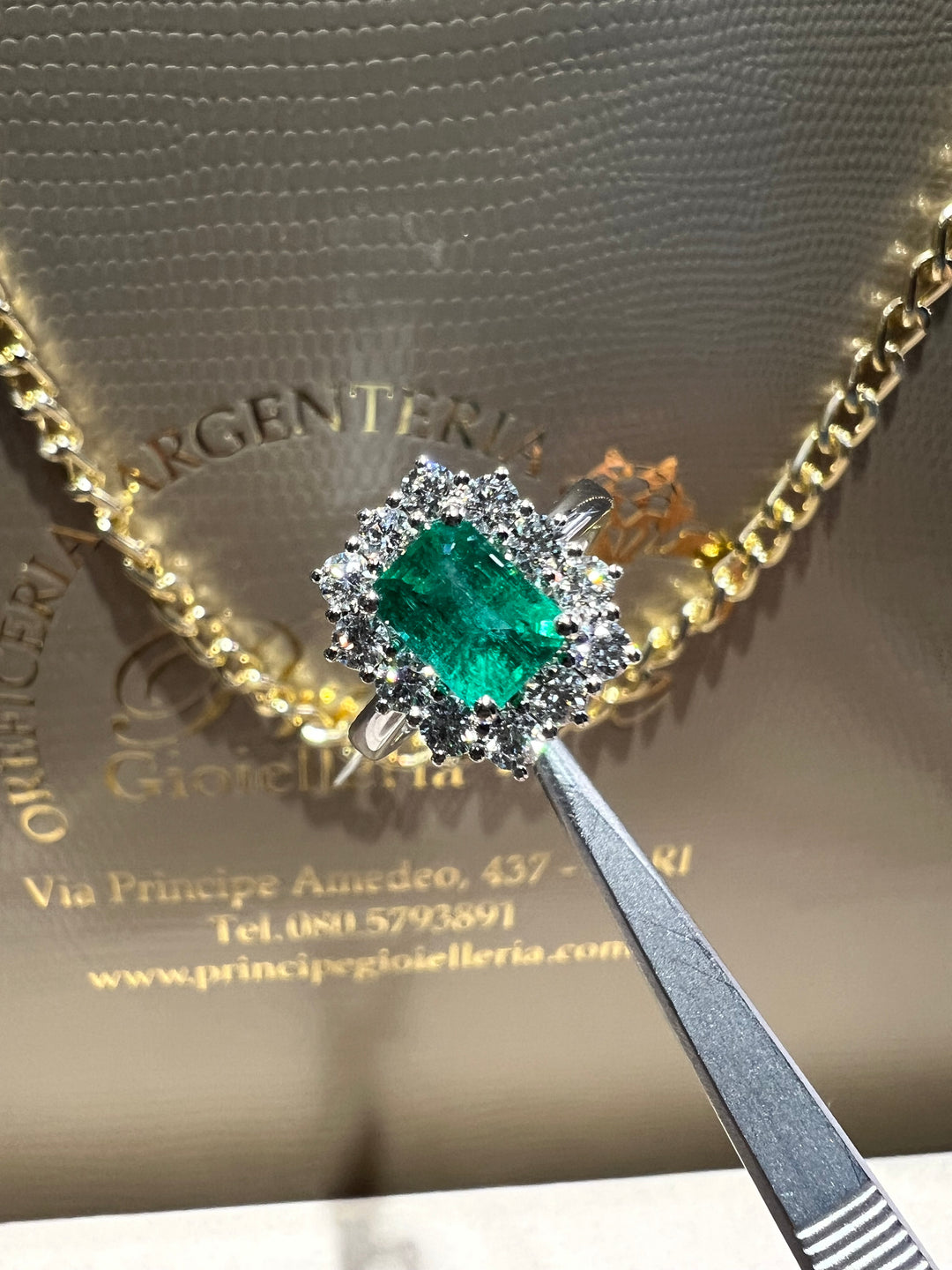 Anello taglio smeraldo 1.94 Crivelli