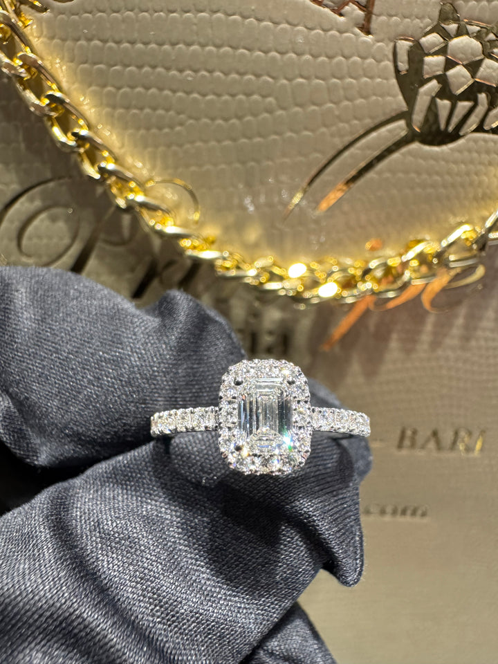 Anello taglio smeraldo 1.08 CT