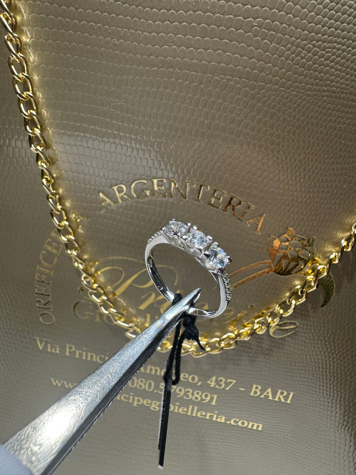 Anello trilogy oro 18kt