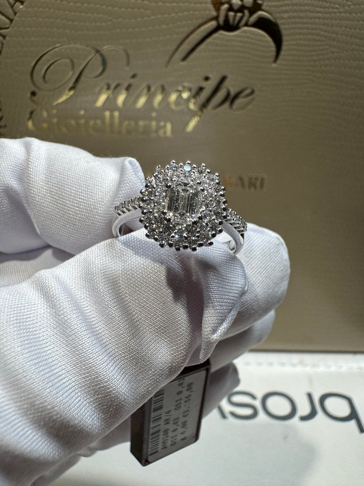 Anello taglio smeraldo doppio giro