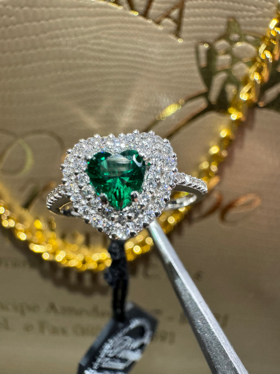 Anello cuore oro verde