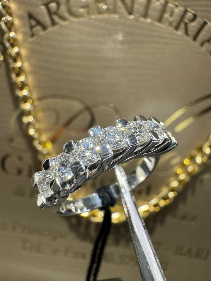 Anello veretta 7 pietre