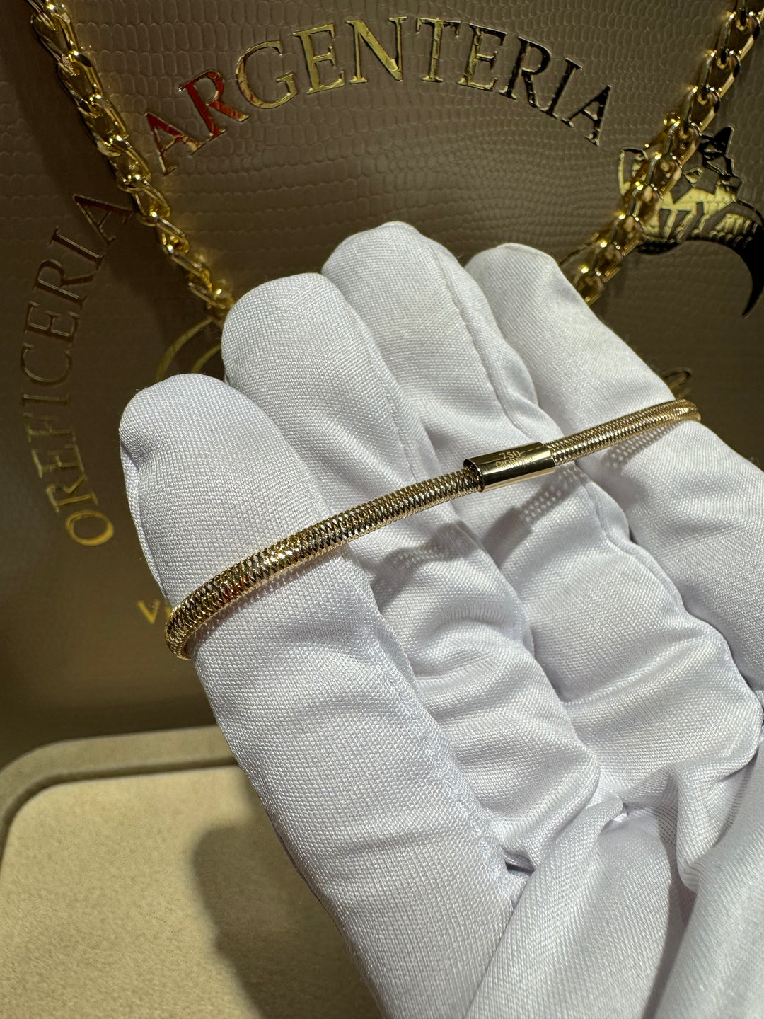 Bracciale elastico oro