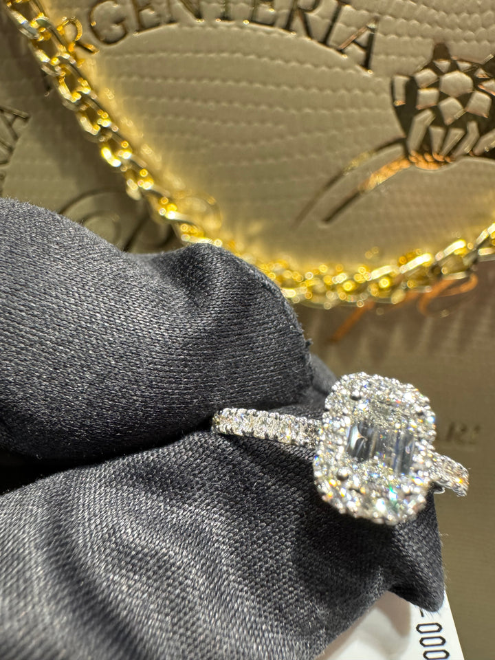 Anello taglio smeraldo 1.08 CT