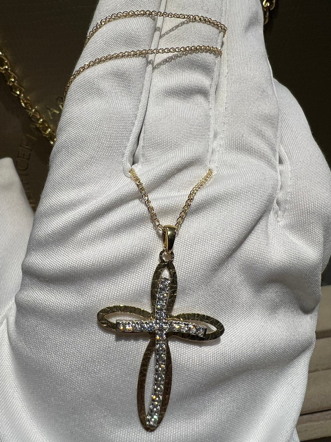 Collana croce con pietre oro