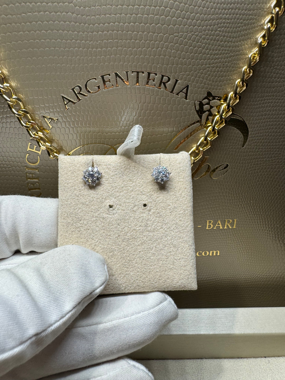 Orecchini fiore oro 18 kt fiore