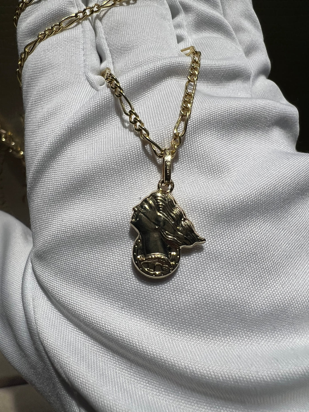 Collana dea bendata portafortuna oro