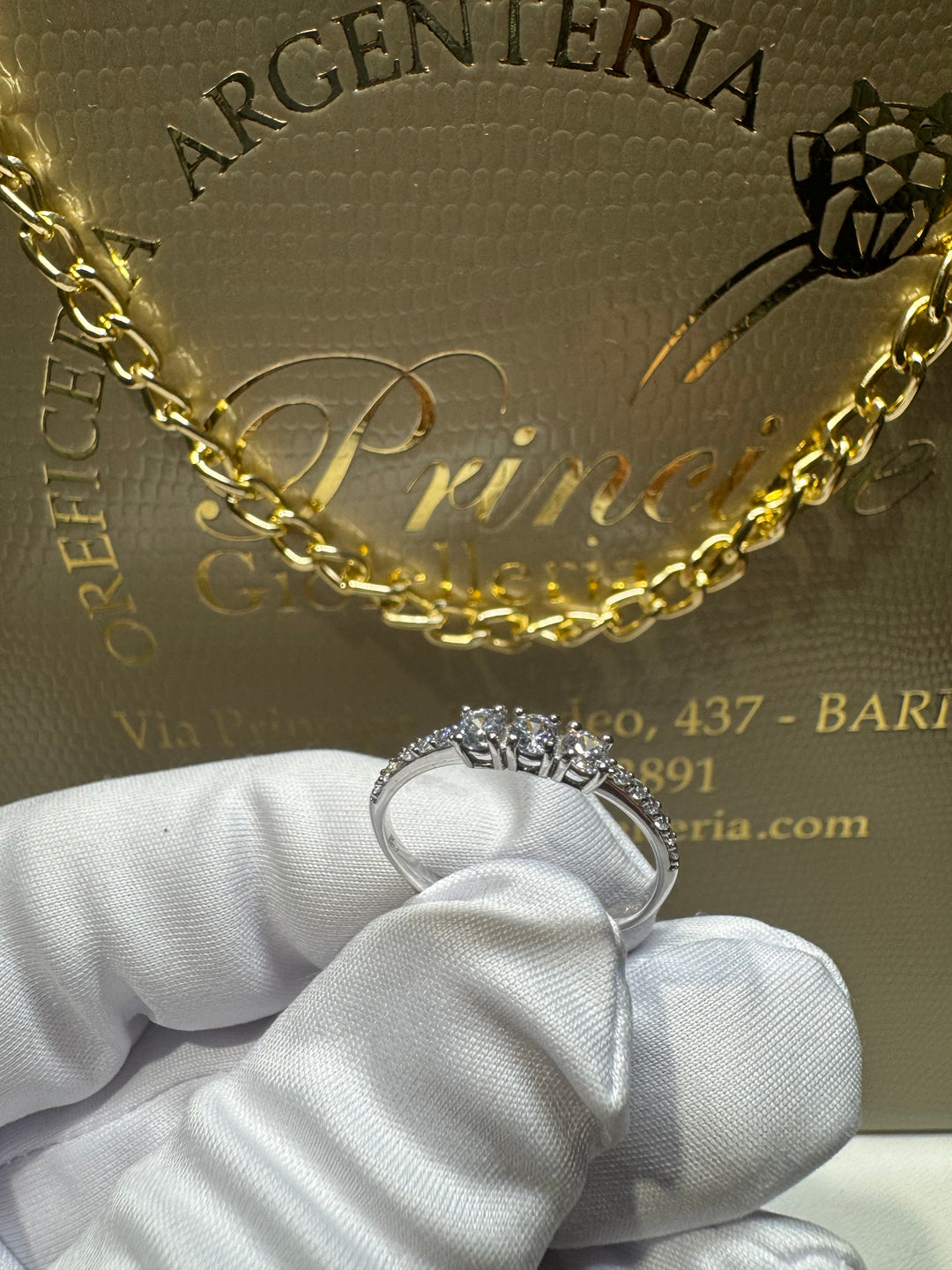 Anello trilogy oro 18kt