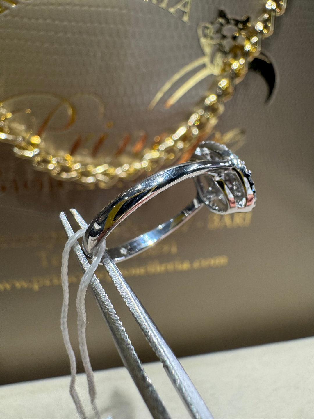 Anello Comete goccia Rubino