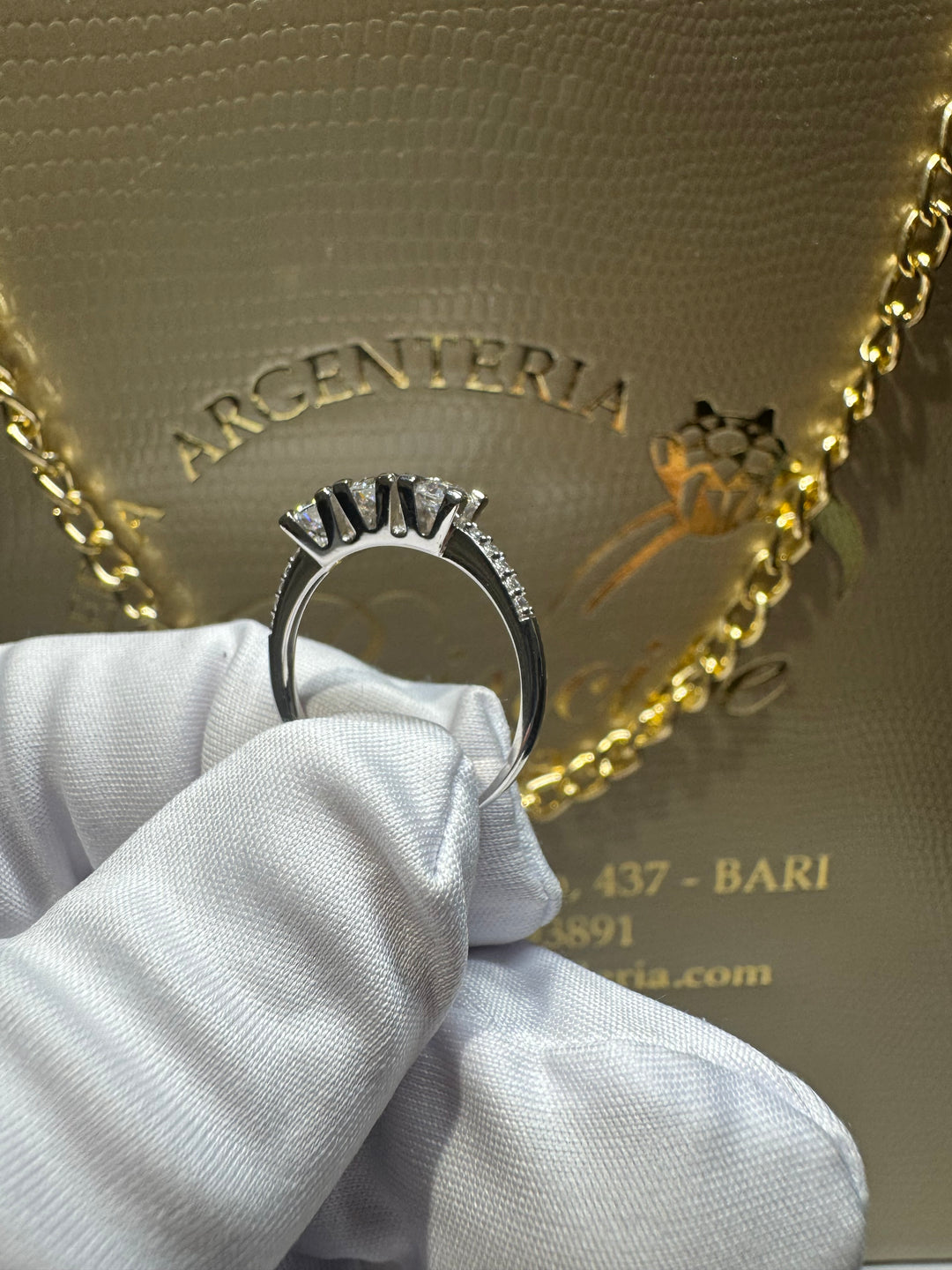 Anello trilogy oro 18kt