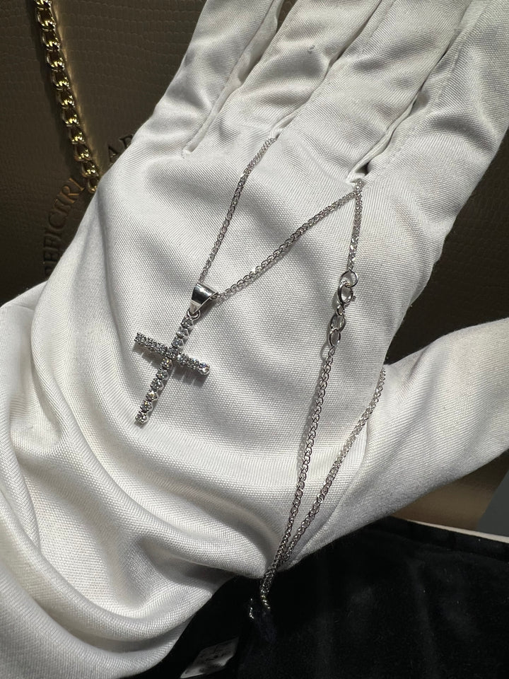 Collana croce diamanti  0.16