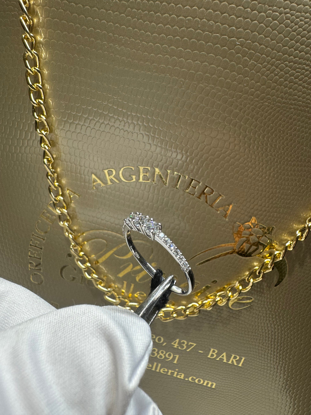 Anello trilogy oro 18kt