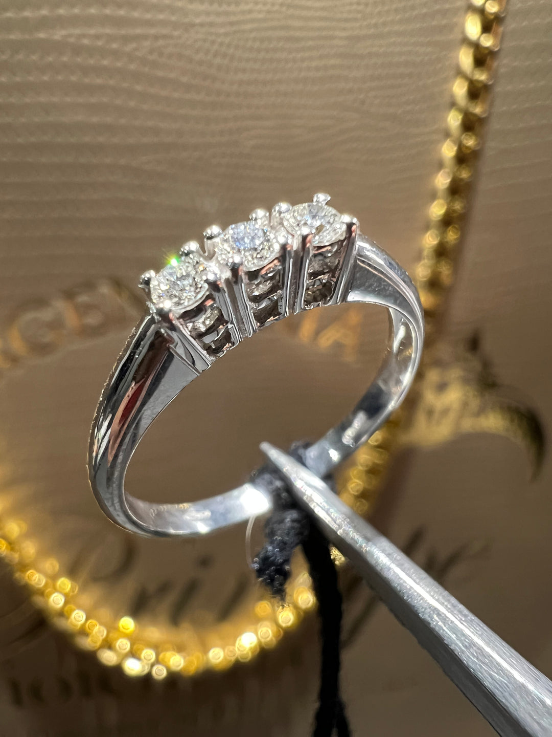 Anello trilogy diamanti