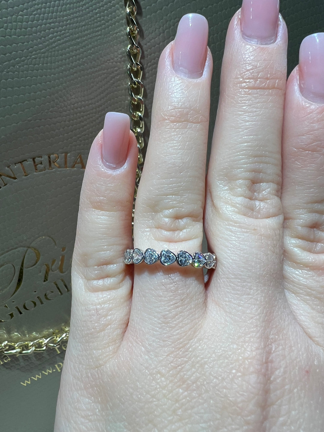 Anello Veretta girodito cuori oro