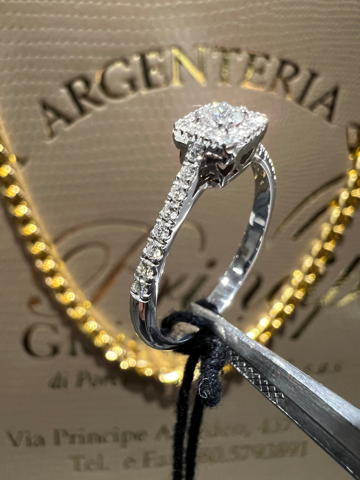 Anello solitario America O.30ct