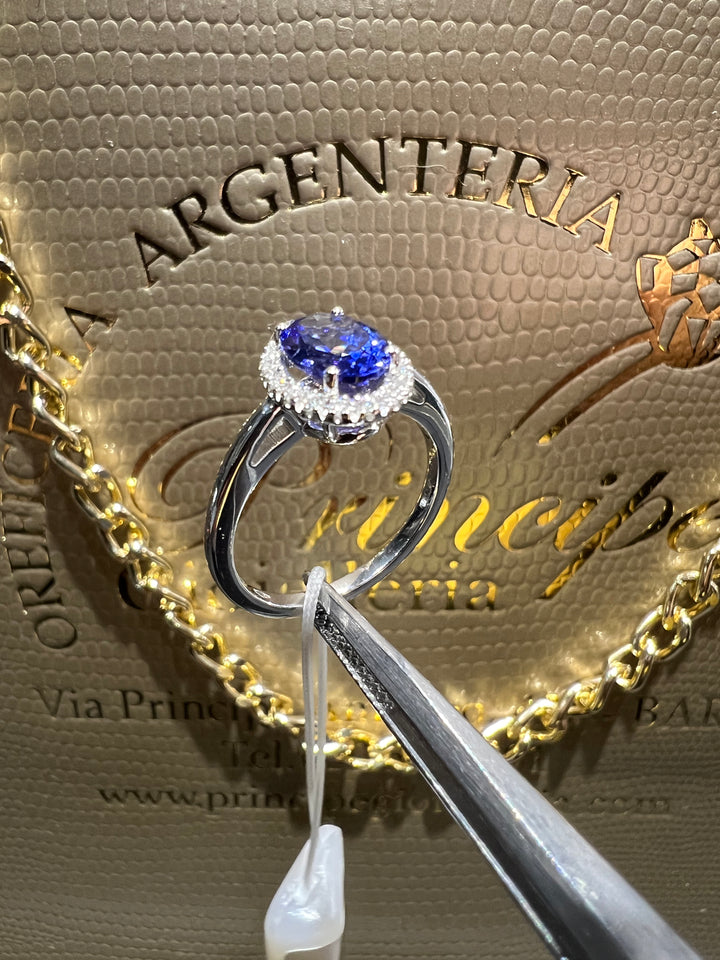 Anello Tanzanite taglio ovale Visconti