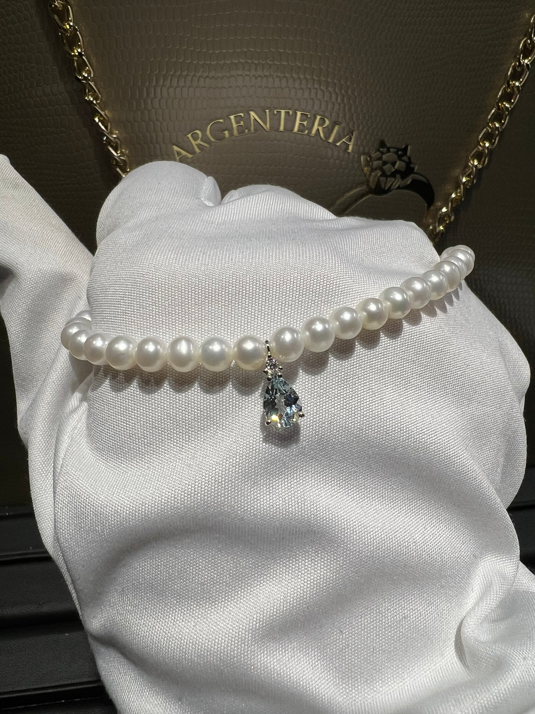 Collana perle con acquamarina comete